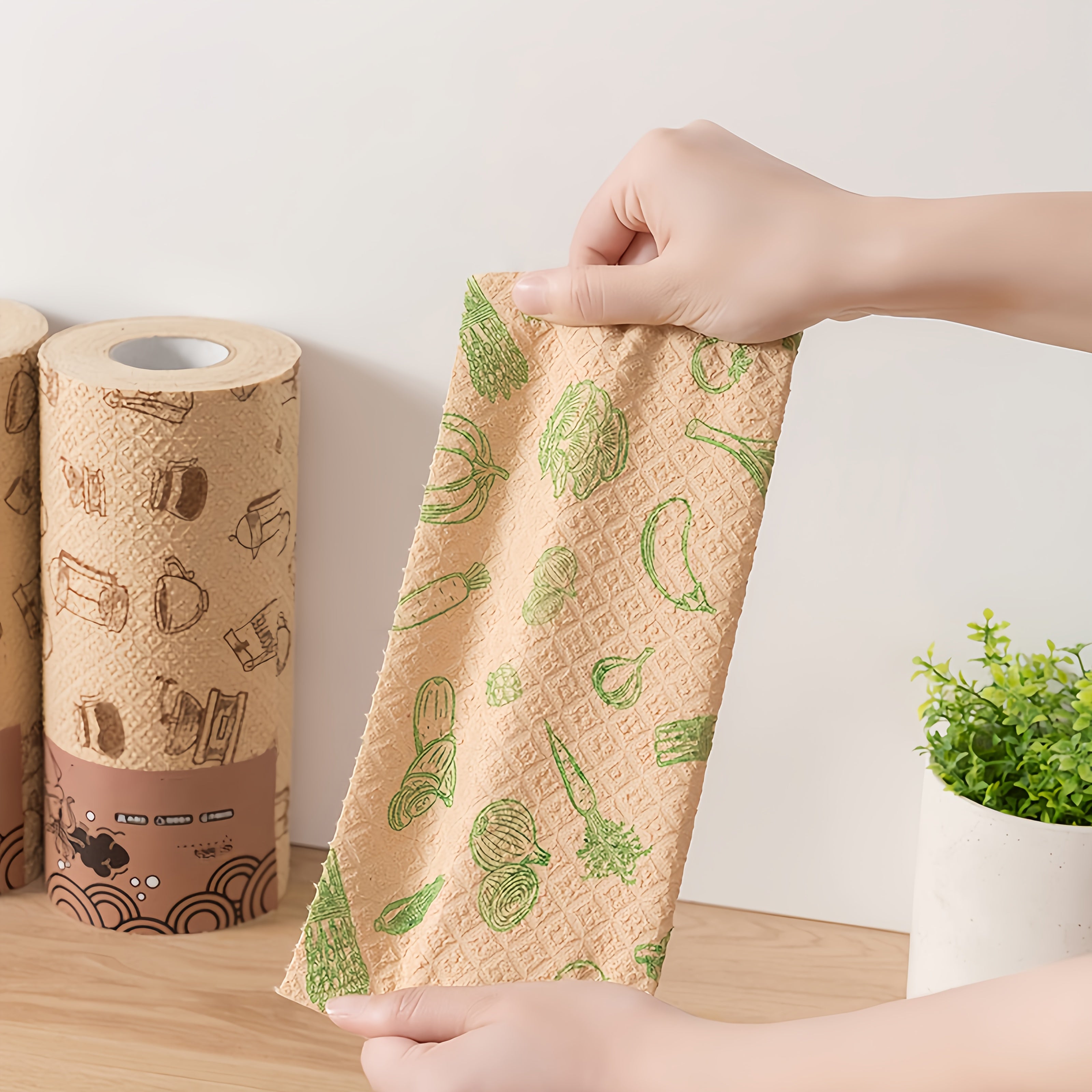 A Roll with a Total Length of 492.13 inch, Featuring High Toughness Disposable Lazy Cloths, Reusable Cleaning Wipes, Household Kitchen Towel Rolls, Dishcloths, Multifunctional Towel Alternatives, Suitable for Cleaning Supplies in Living Rooms